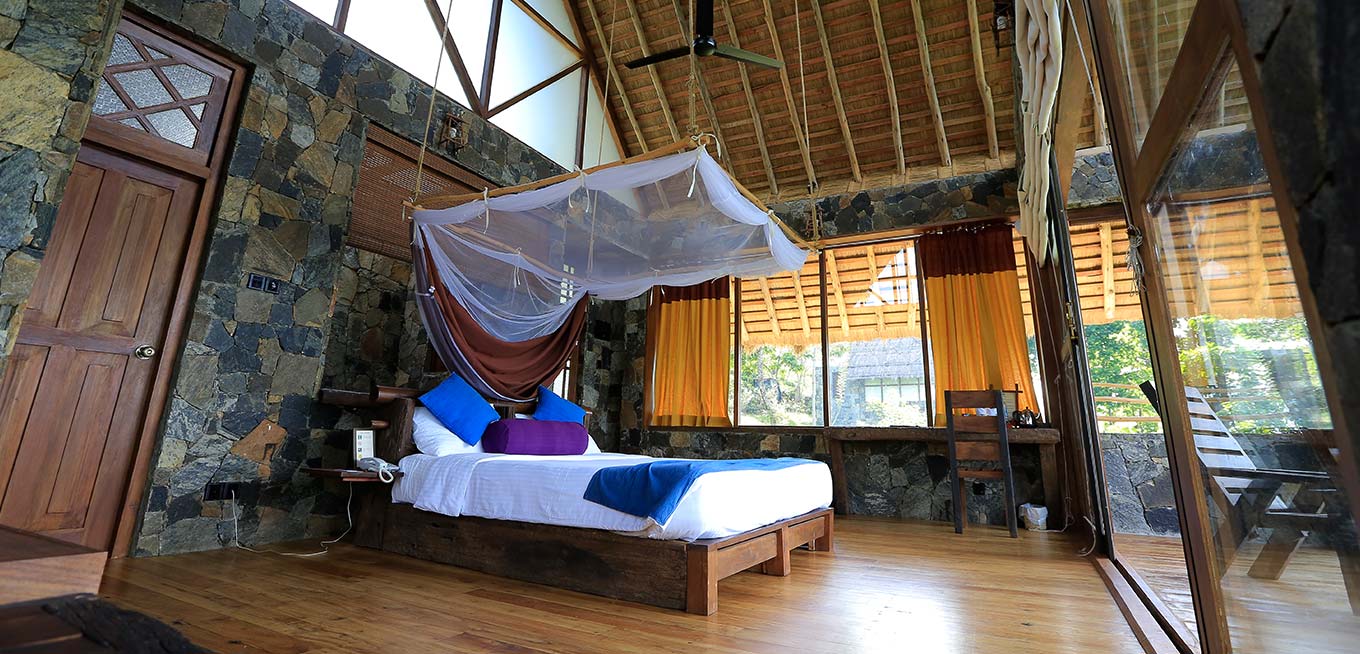 Honeymoon Hotels In Sri Lanka Rooms At 98 Acres Resort Ella Deluxe Room Sideview At 98 Acres Resort